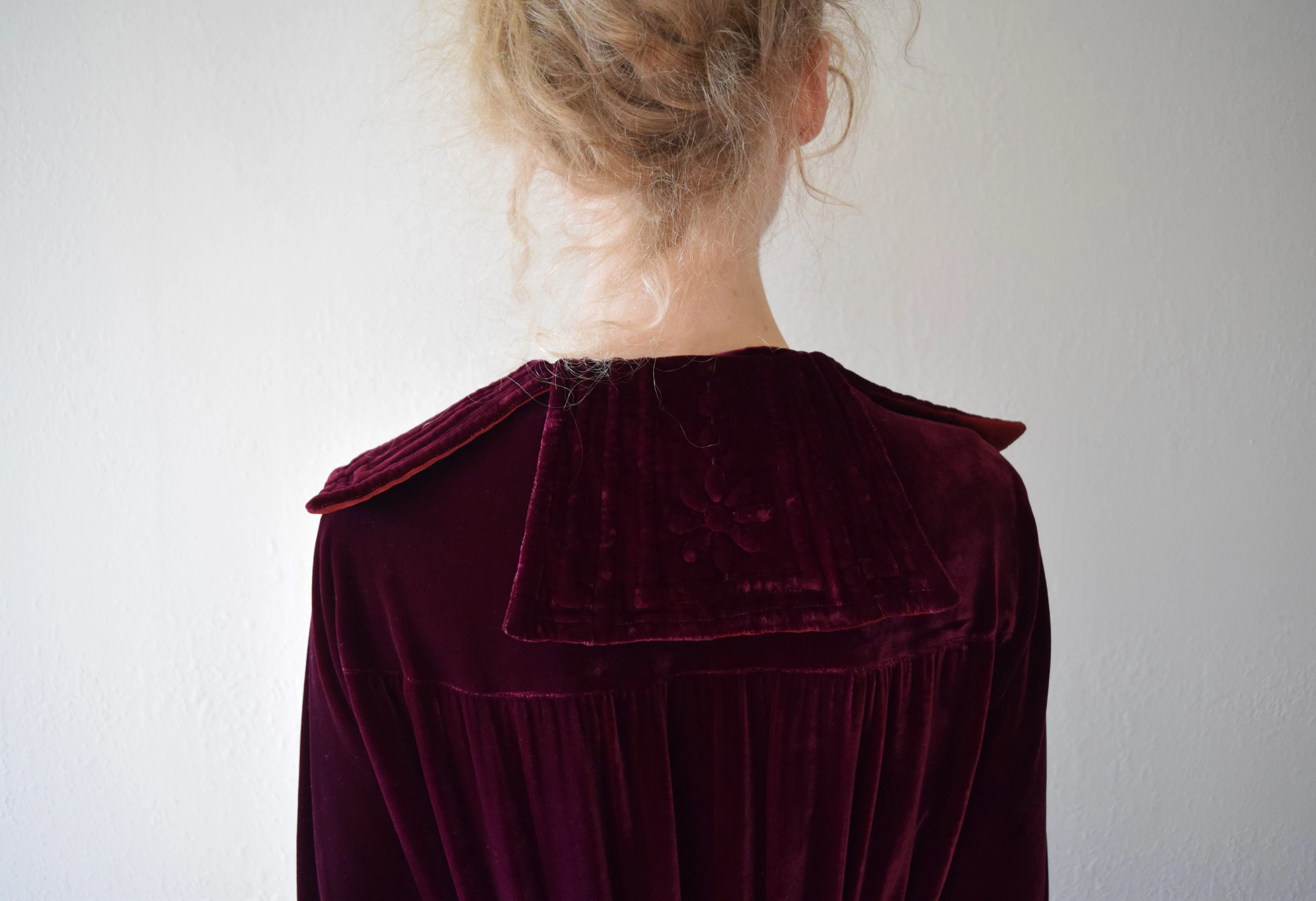 1930s silk velvet gown . vintage 30s velvet dress . size xs to small