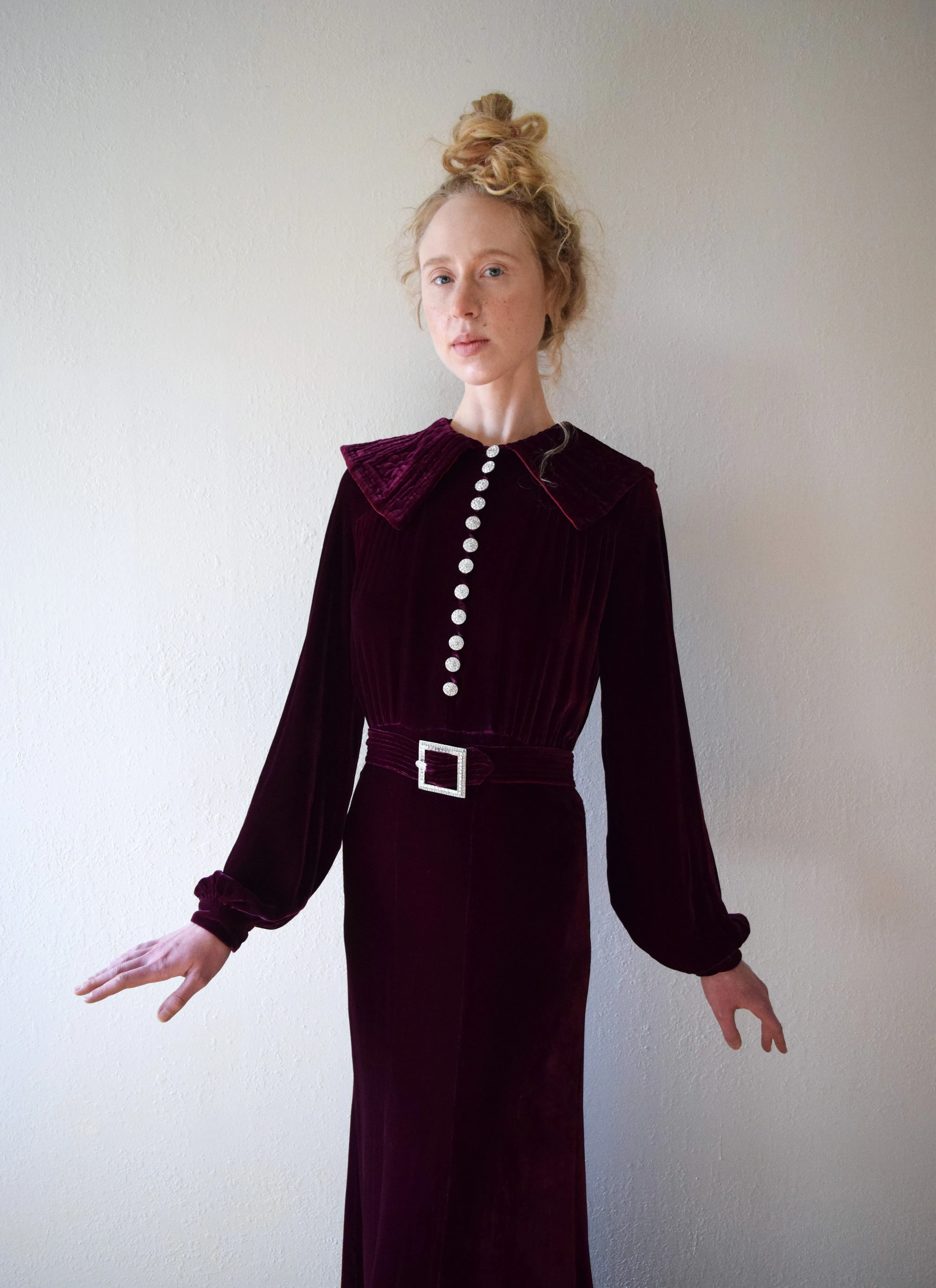 1930s silk velvet gown . vintage 30s velvet dress . size xs to small