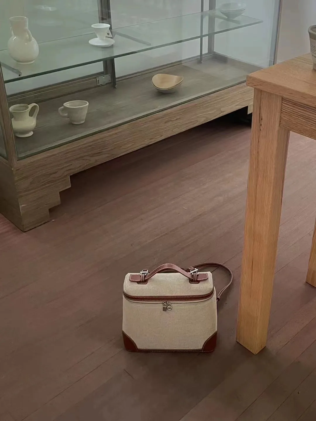 Box Handbag