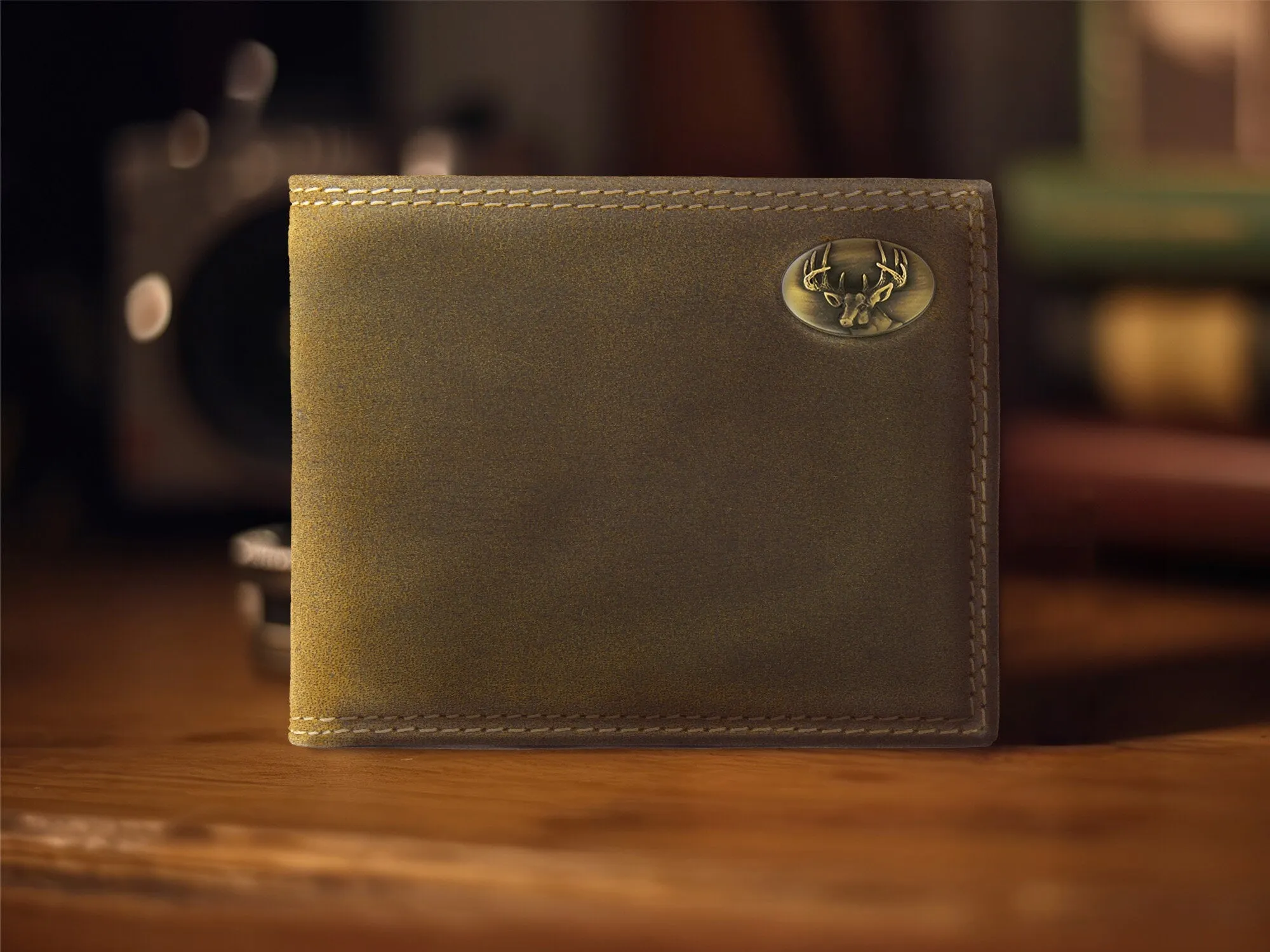 Buck Men's Bifold Leather Wallet. Vintage Tan Full Grain Leather With Antique Brass Logo
