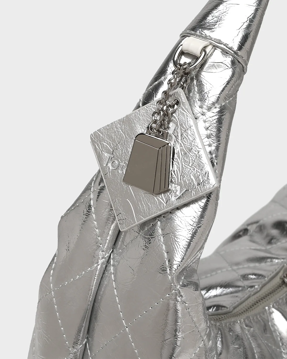 Diamond Stitch Quilted Chic Tote Bag in Silver