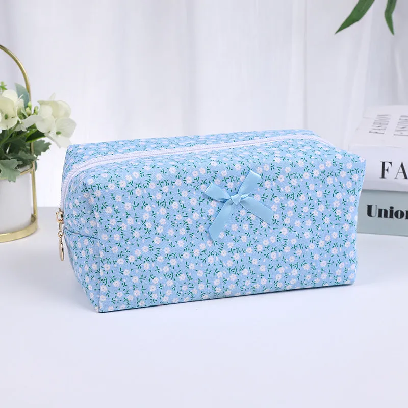 Floral Quilting Zipper Large Capacity Carrying Cosmetic Bags