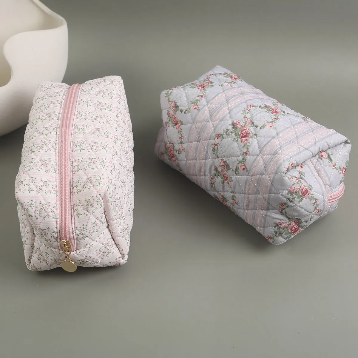 Floral Quilting Zipper Large Capacity Carrying Cosmetic Bags