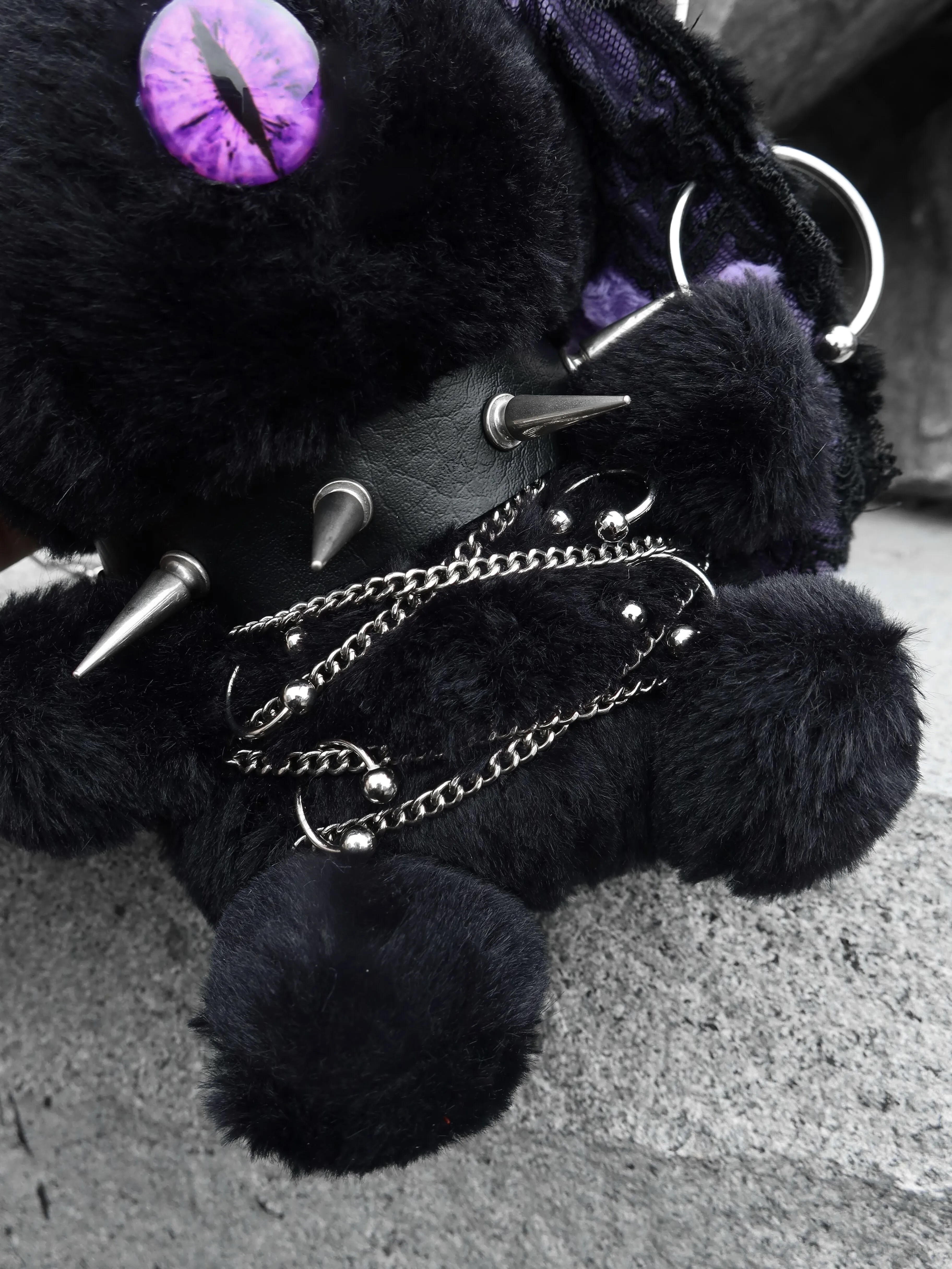 GOTHIC DARK PLUSH RABBIT BAG KF83732