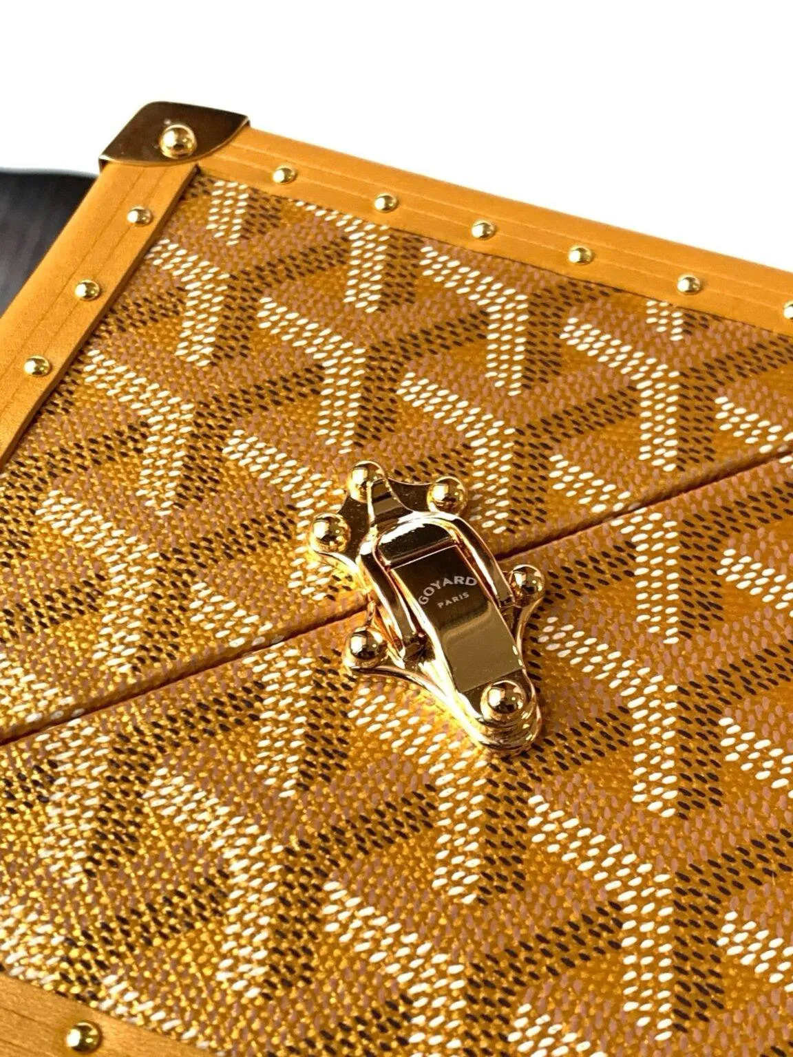 Goyard Dé Chest Bag