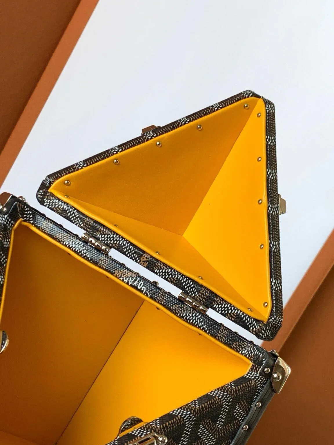 Goyard Dé Chest Bag