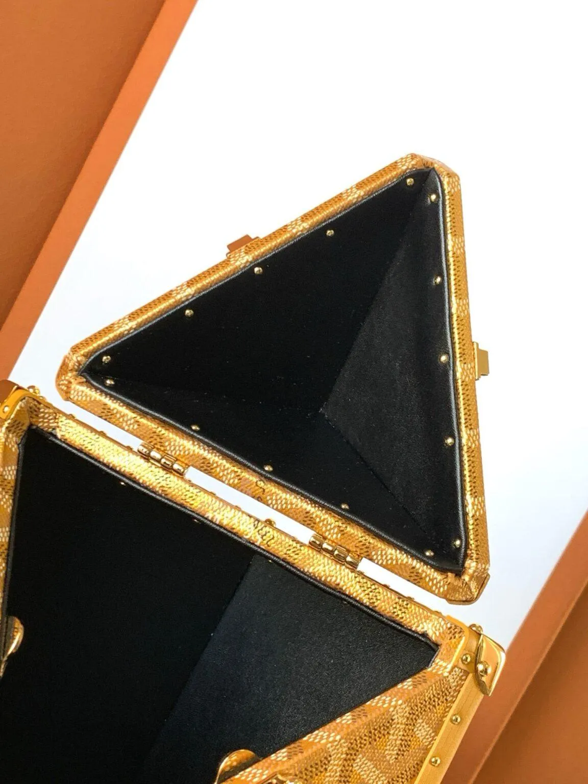 Goyard Dé Chest Bag