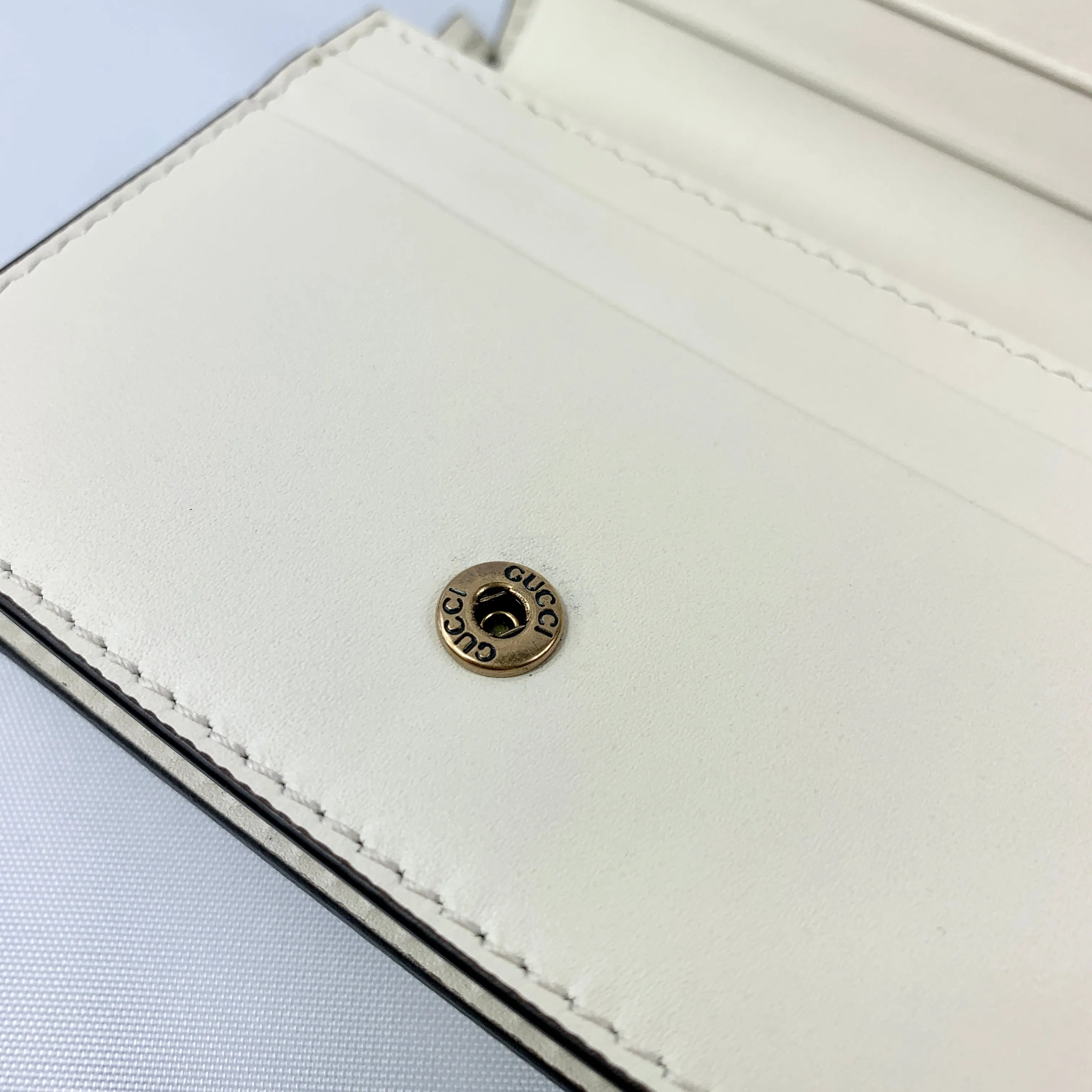 Gucci Signature Card Case with Cherries in White