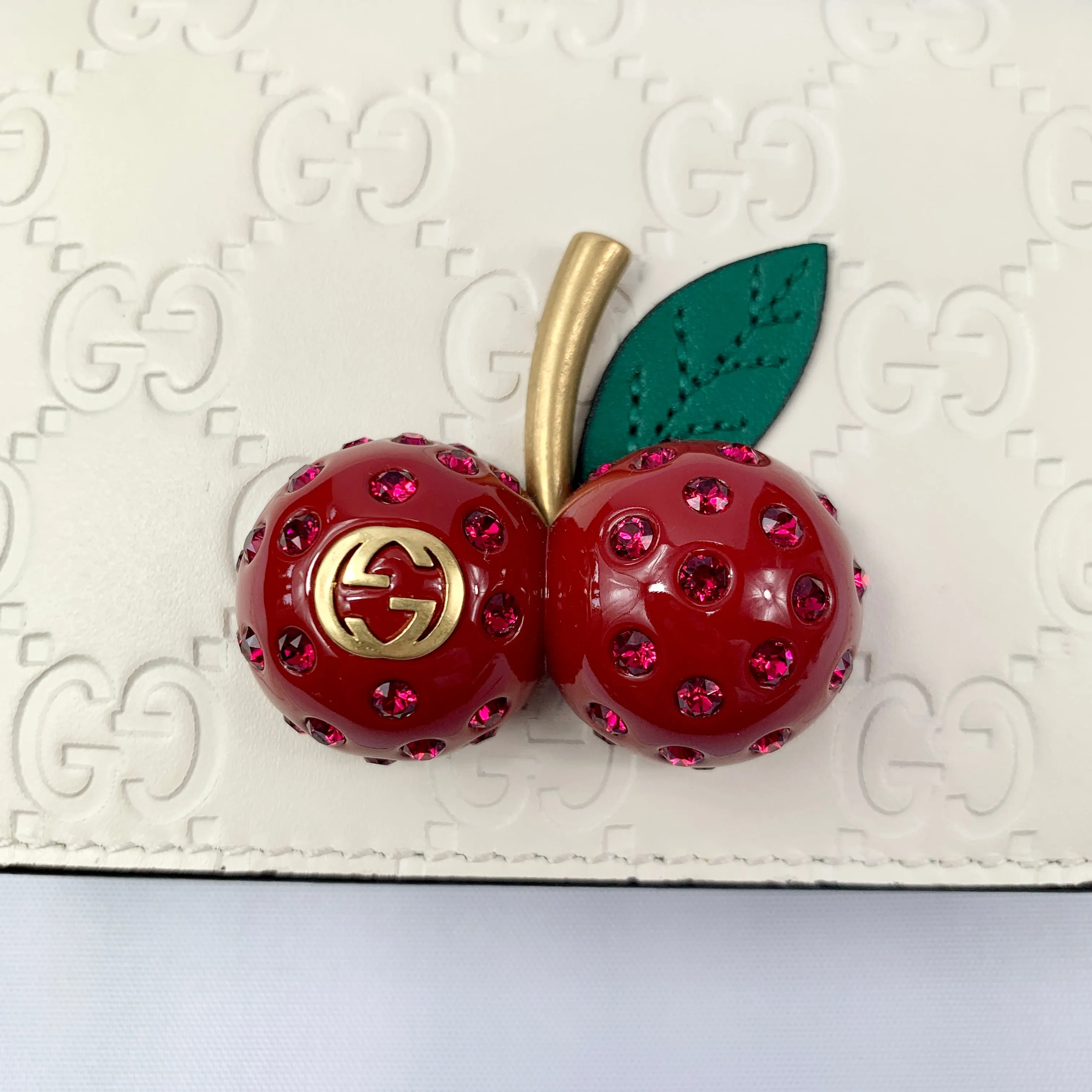Gucci Signature Card Case with Cherries in White