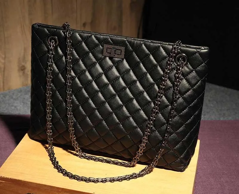 Guvanni Lex Luxury Quilt Handbags