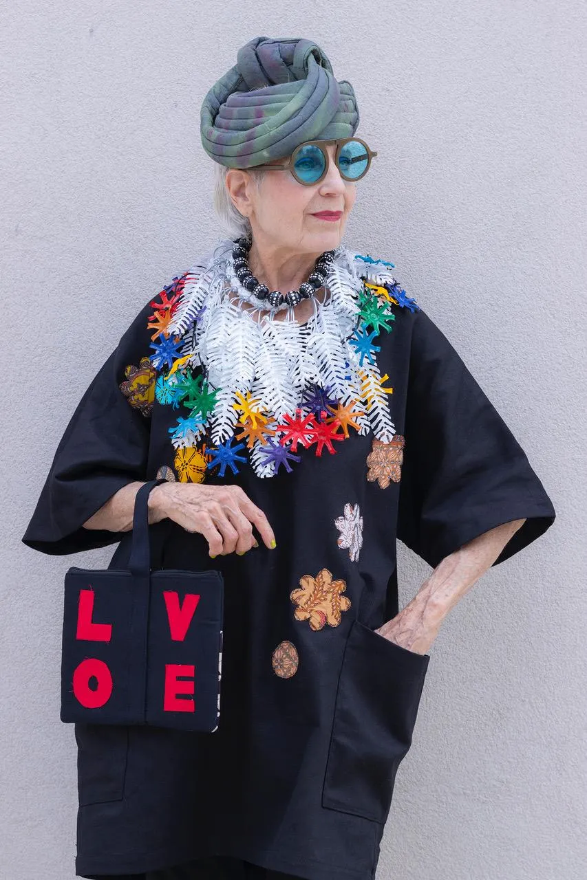 Handmade LOVE Small 1970's Batik Wristelet