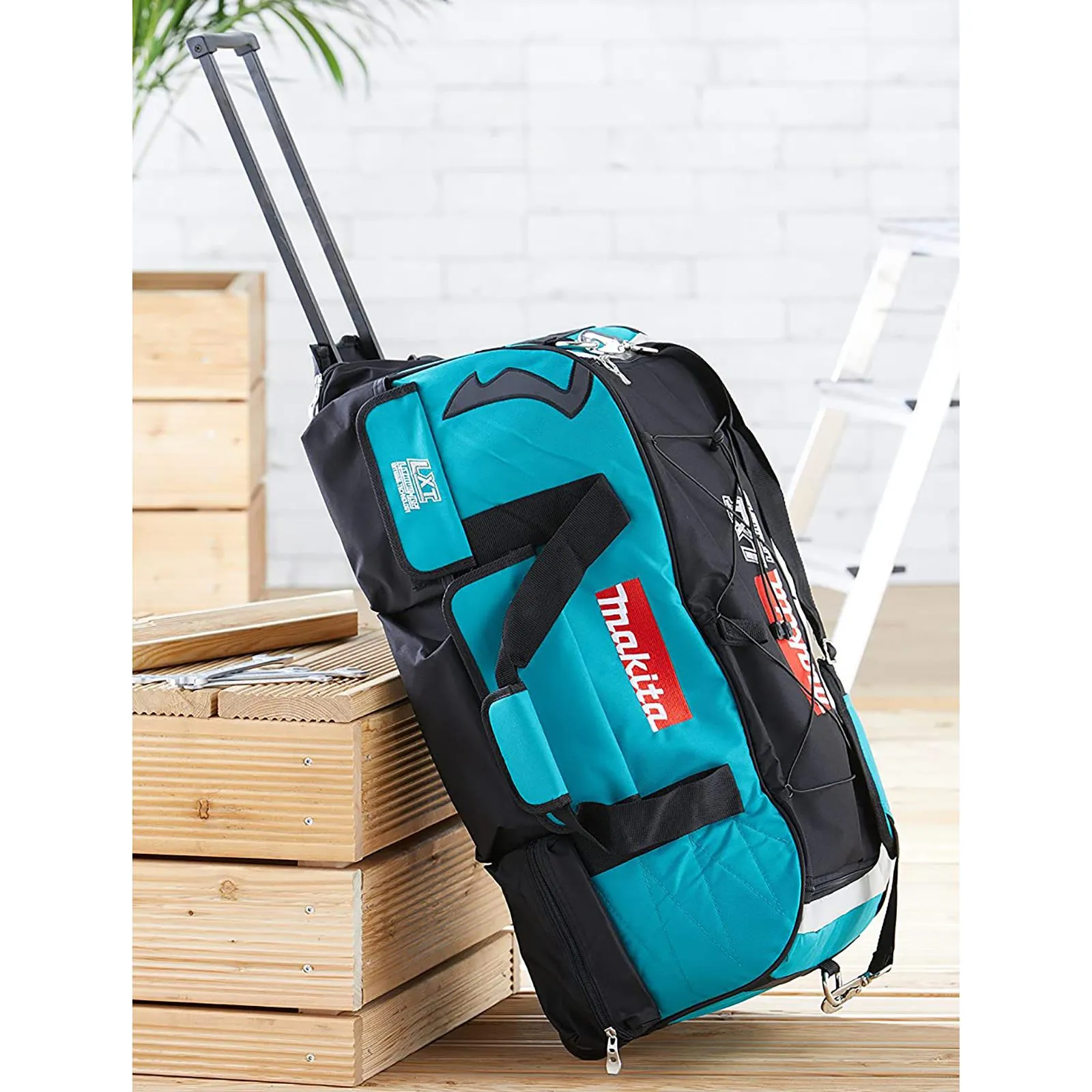 Makita Tool Bag on Wheels Telescopic Handle Heavy Duty 70 x 36 x 38cm LXT600
