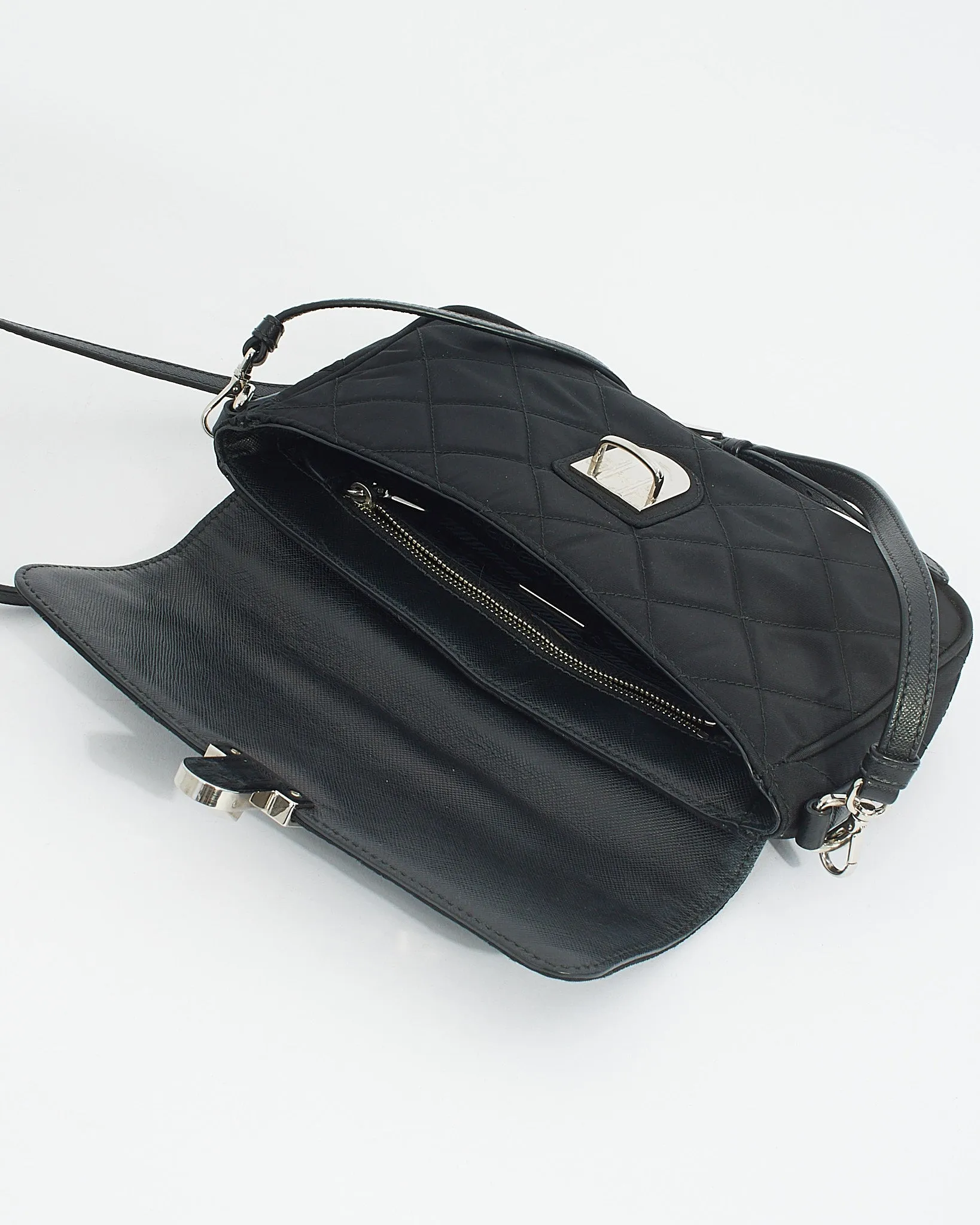 Prada Black Nylon Nylon Tessuto Impuntu Pushlock Buckle Crossbody Bag