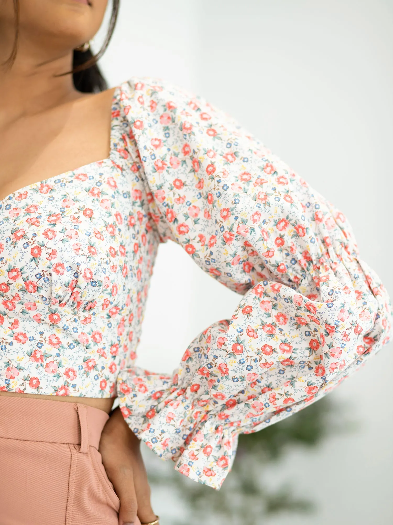 Puff Sleeve Detail Crop Top