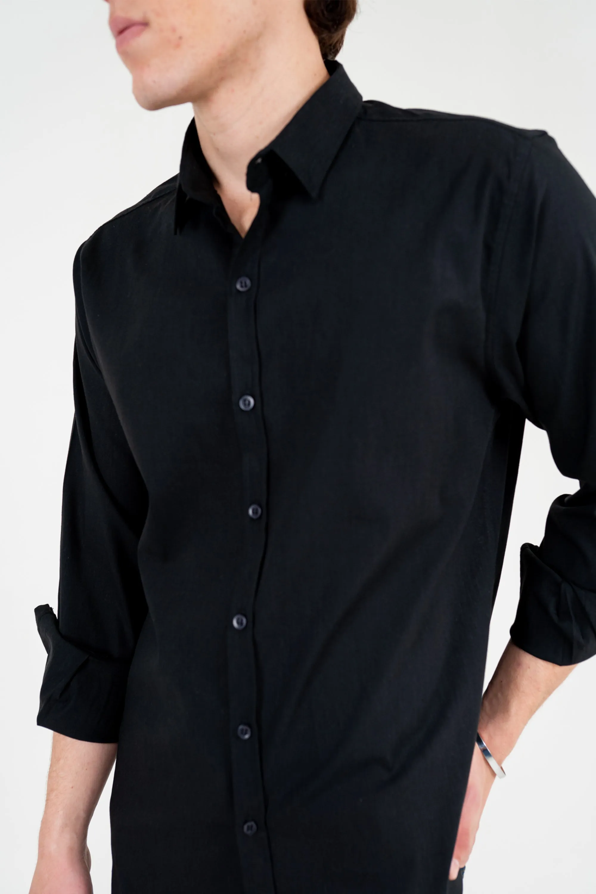 Quo Black Shirt