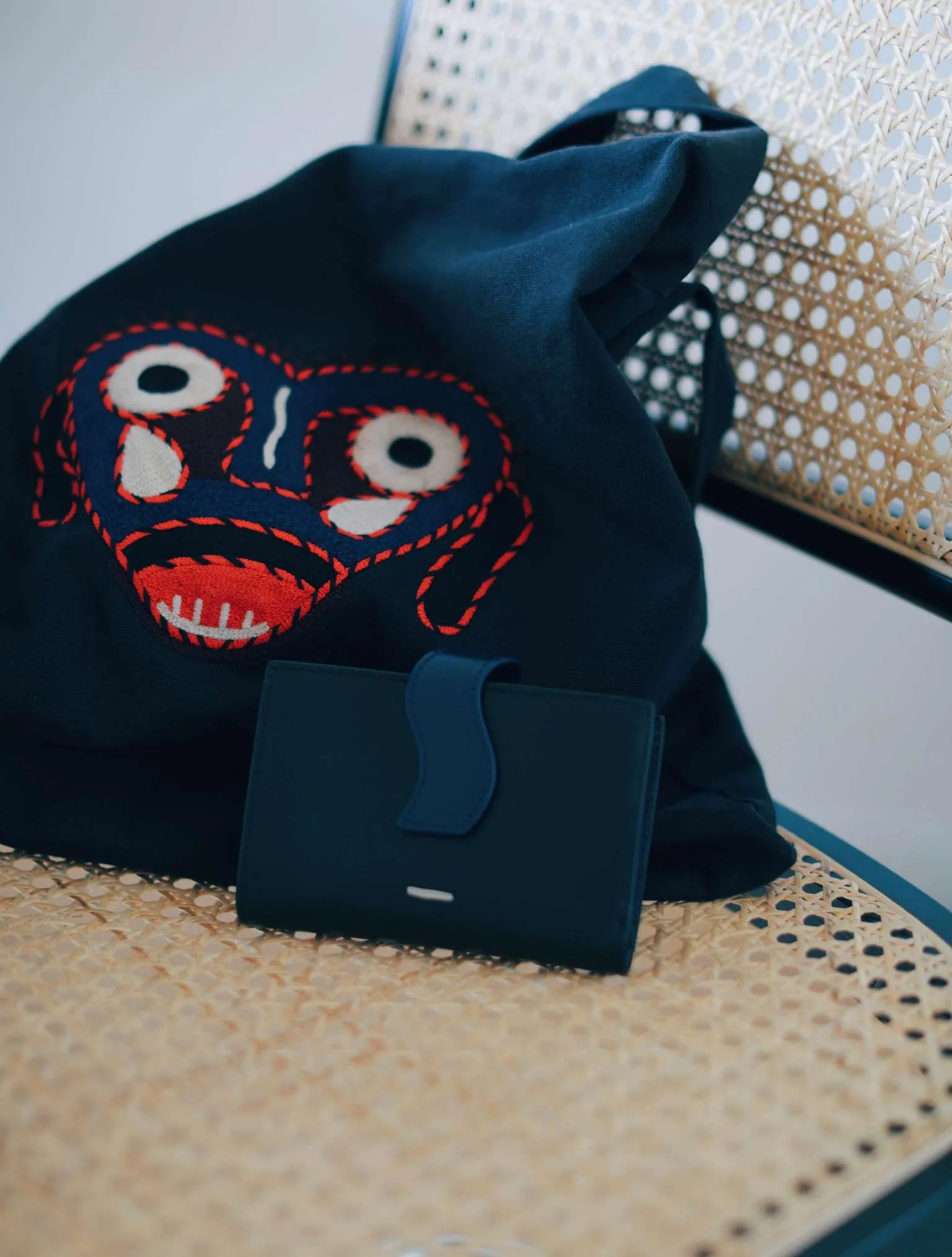 【SEEKER×CAEDE】 wevelength ミドルウォレット　SKW-021CA4