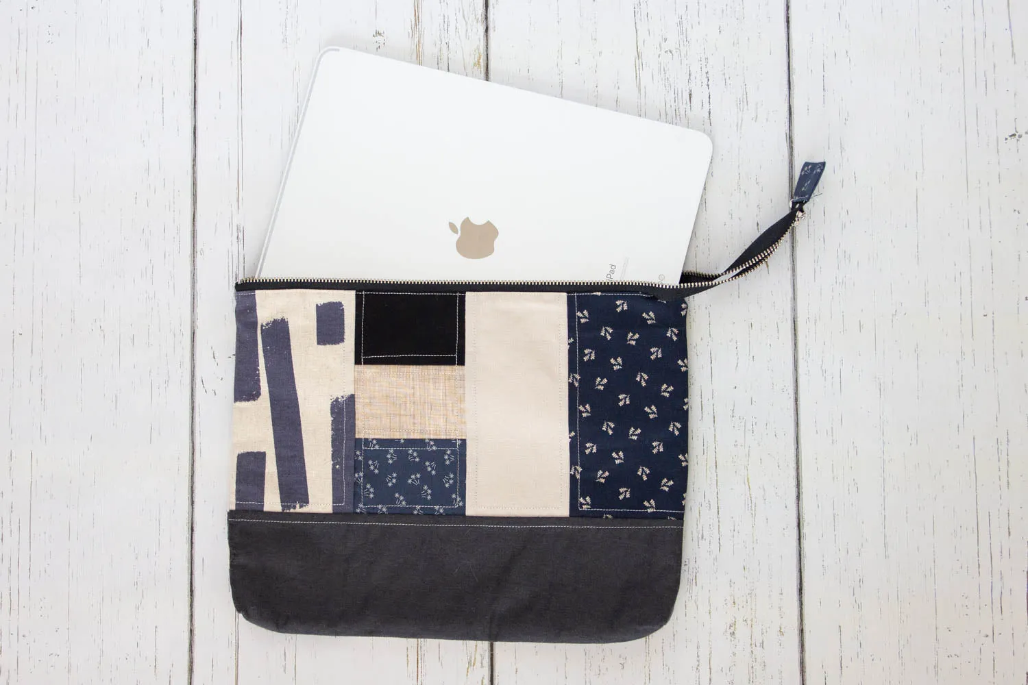 Simple pieced bags to store your projects or table!