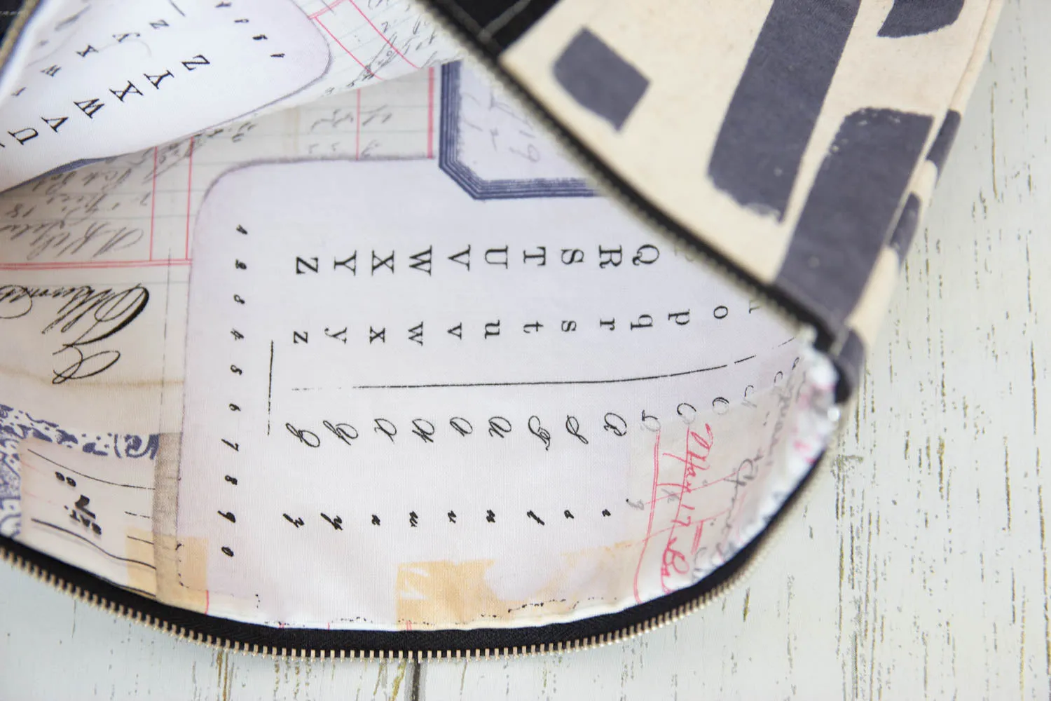 Simple pieced bags to store your projects or table!