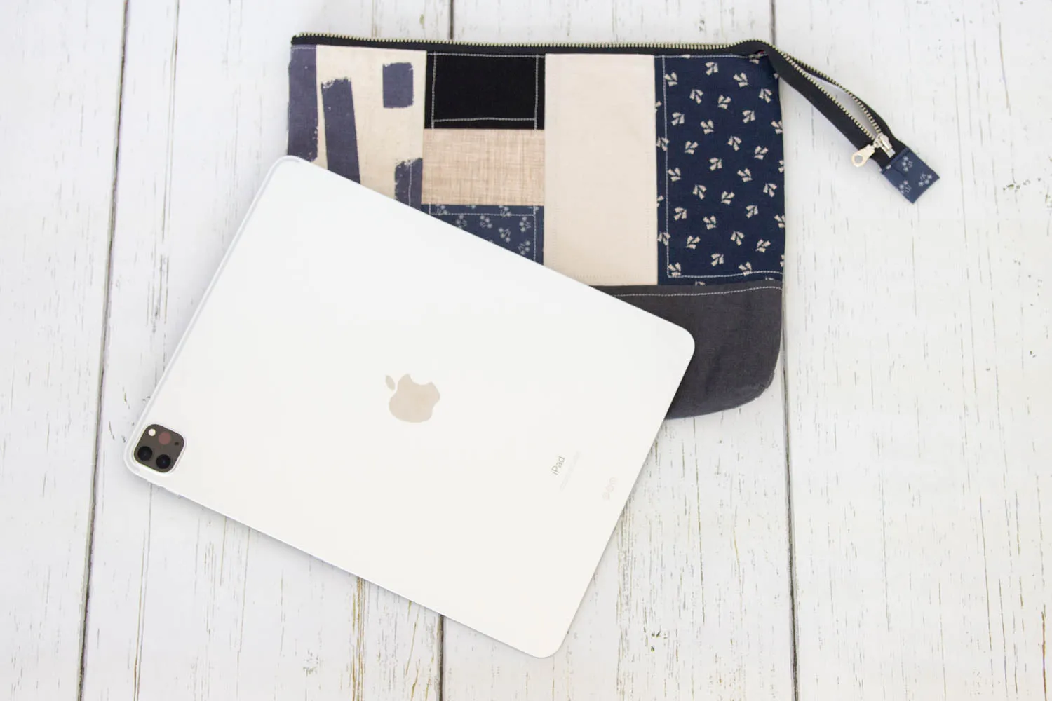 Simple pieced bags to store your projects or table!