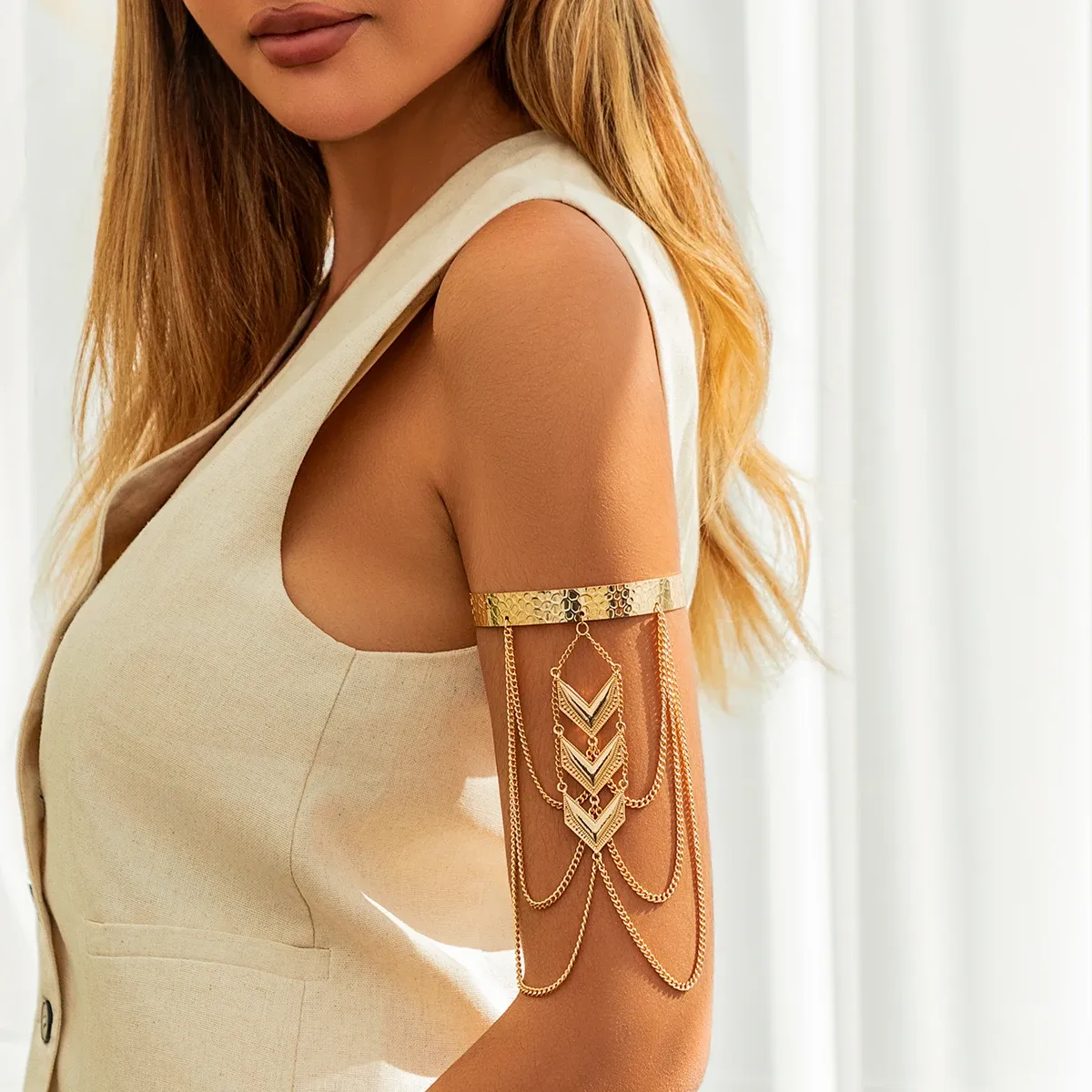 V Shape Pendant Adjustable Bangle