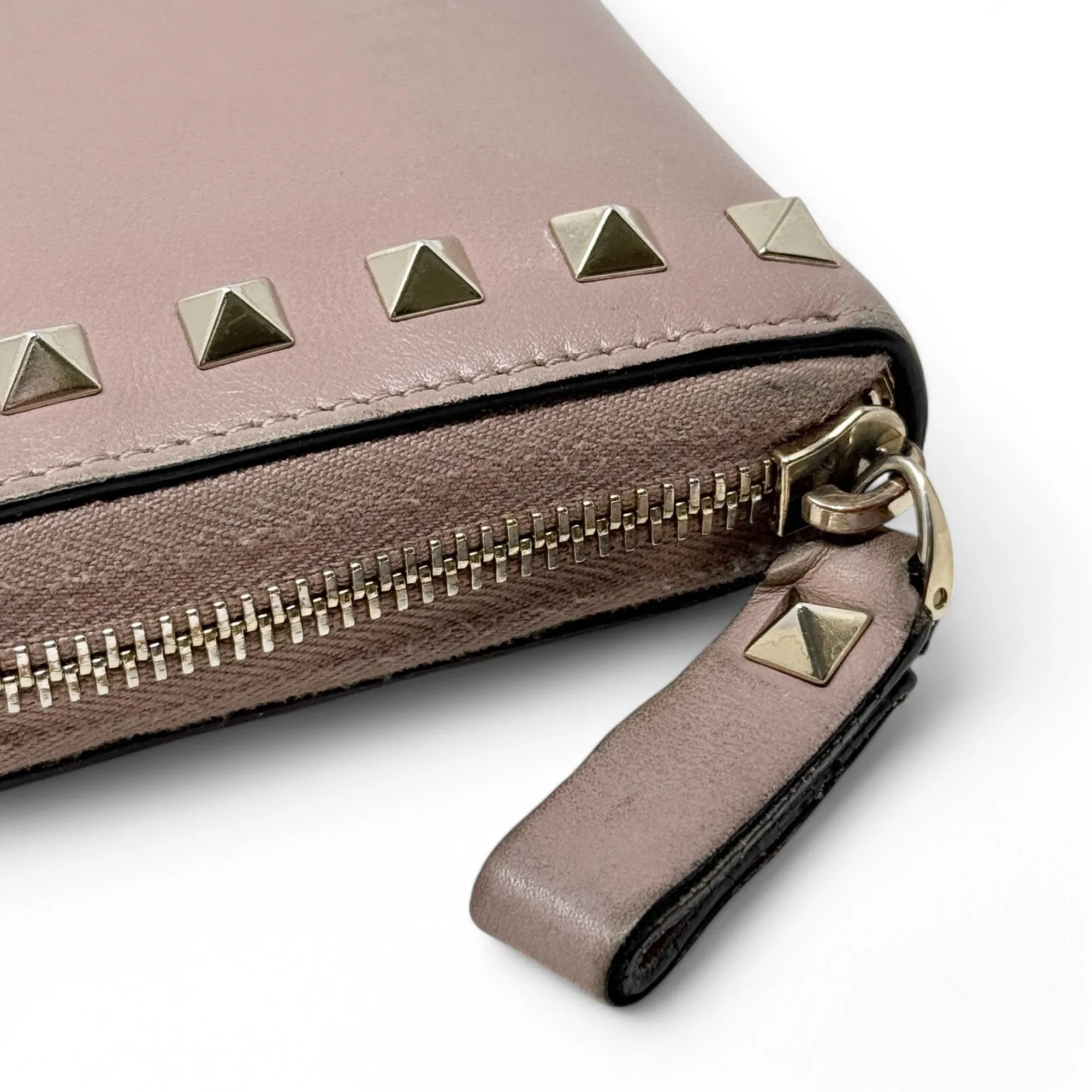 Valentino Nude Rockstud Zip Wallet