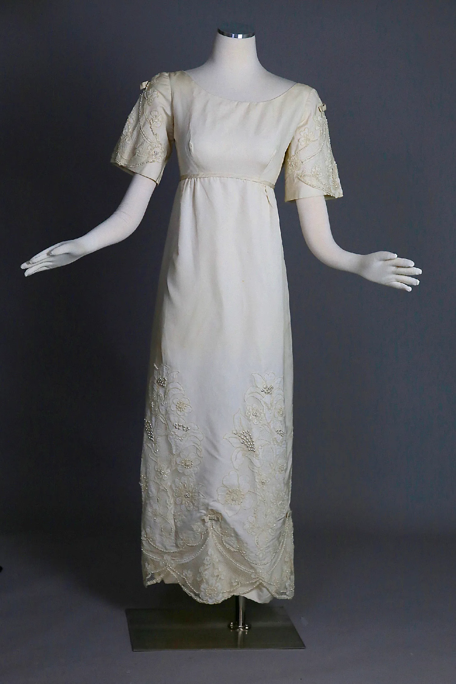 Vintage 60s wedding dress ivory silk w beaded lace retro bridal dress S Small
